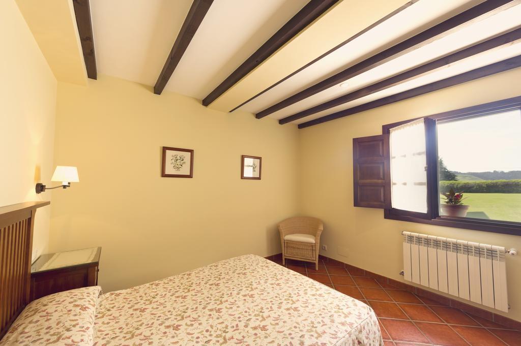 Apartamentos Rurales Antanielles 리바데세야 외부 사진